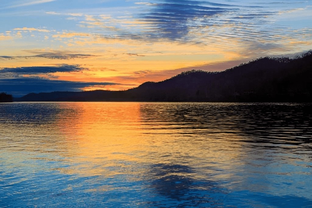The Ohio River Valley's Ice Age Legacy: How Glaciers Shaped This Iconic Waterway